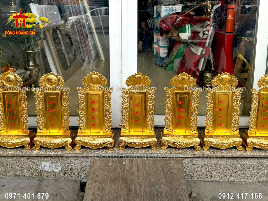 Đồng Hoàng Gia nhận chế tác bài vị mạ vàng theo yêu cầu